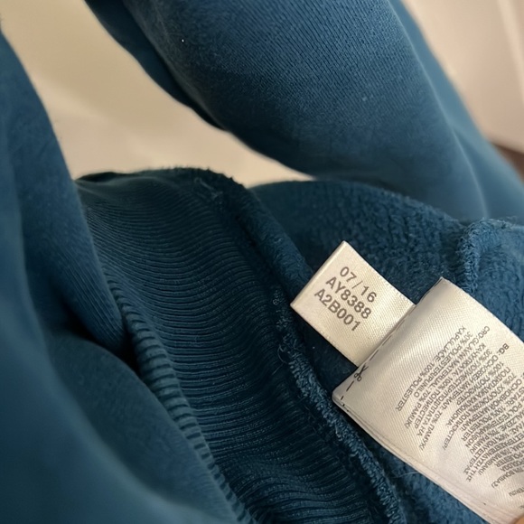 Adidas Signature Spellout Logo Hoodie Sweater Size Small - Picture 9 of 10